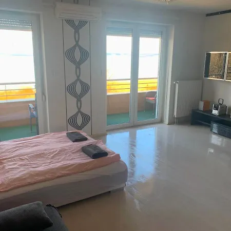 Club218 Appartamento Siófok