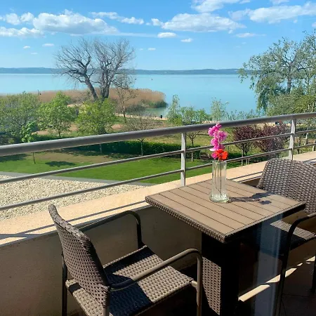 アパート Club218