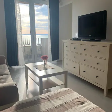 Apartament Club218 *