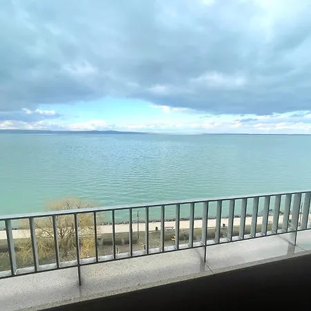 Club218 Appartamento Siófok