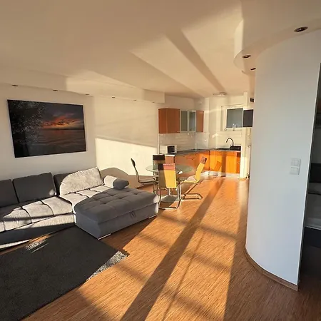 Club218 Apartment
