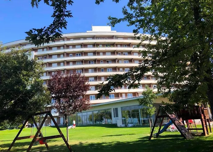 Апартаменты Club218 *
